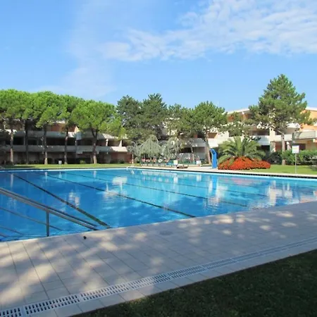 Stunning One Bedroom With Pool In Great By Beahost Lägenhet