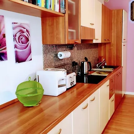 Stunning One Bedroom With Pool In Great By Beahost Lägenhet